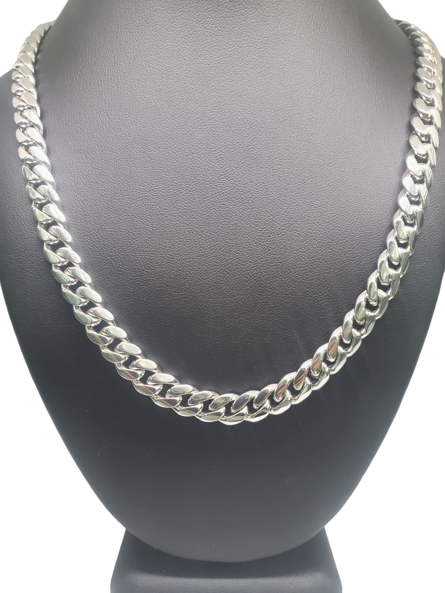 Handmade Miami Cuban link Chain. .925 sterling silver with Rhodium finishing. 9 mm/30 Inch/173.9 grams